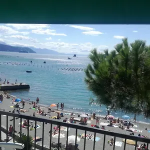  Appartamento Olivo With Sea View Italia